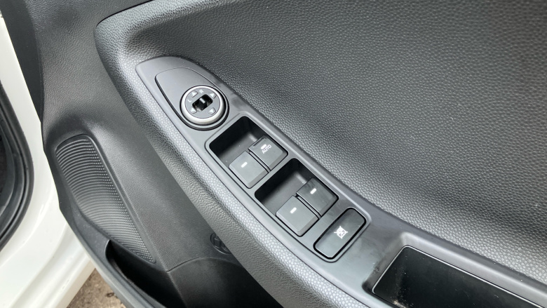 Hyundai i20 1.2 MPi Play 5dr Petrol Hatchback